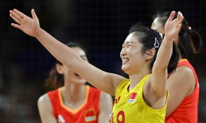 奥运-李盈莹26分朱婷17分 中国女排3-2胜美国女排